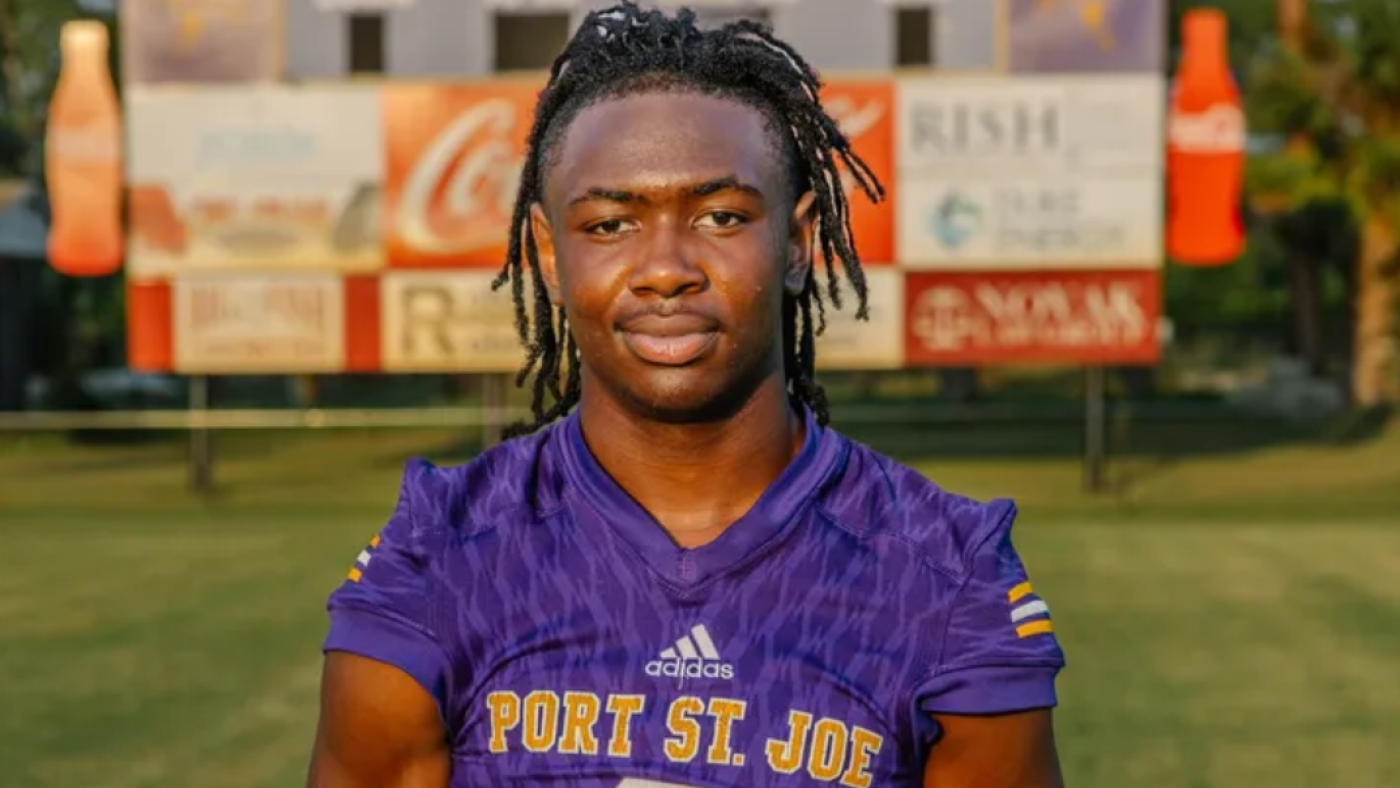 A Florida high school football player died after collapsing during a game