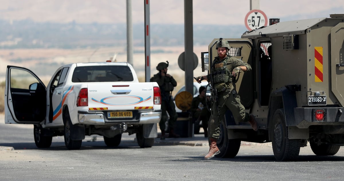 Jordan investigates delivery drivers en route to West Bank after Israeli security guards killed