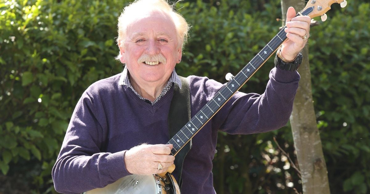 Watch: Wolfe Tones star takes a pop at Christy Moore over 'safe' song about Irish women's football team