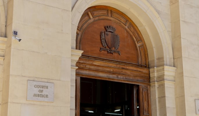  Man with 103-page criminal record remanded in custody over theft charges 