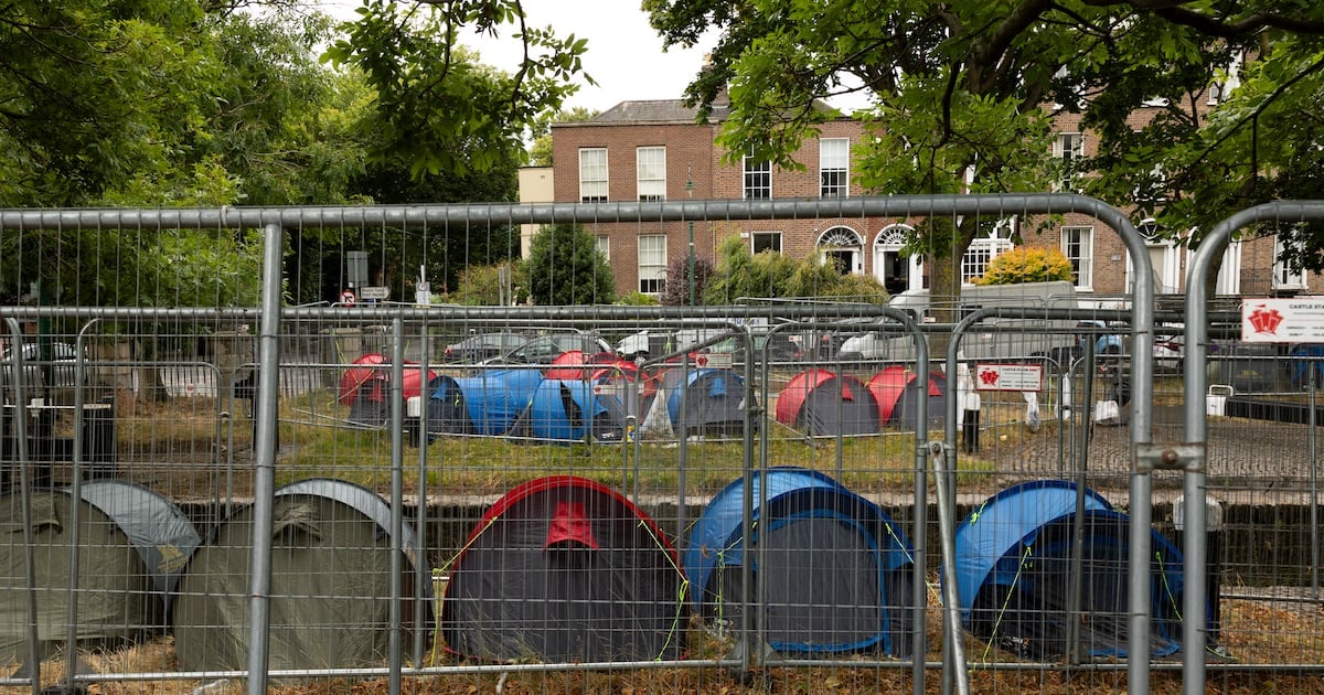 Waterways Ireland begins canal patrols to prevent tents being pitched and safeguard fencing