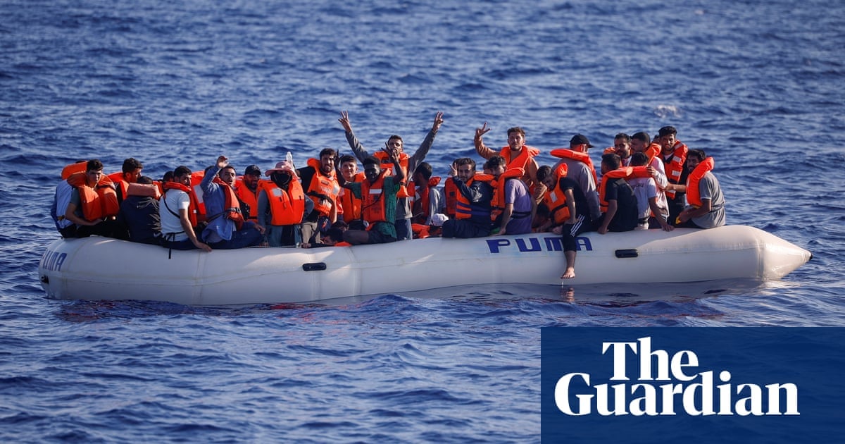 How has Italy sought to cut irregular migration and could UK copy the policy?