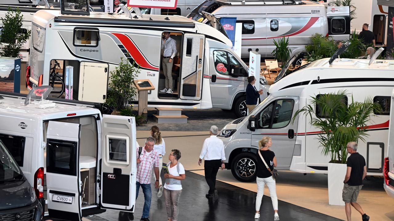 Wohnmobil-Trends: High-end-Modell oder lieber selbst ausbauen?