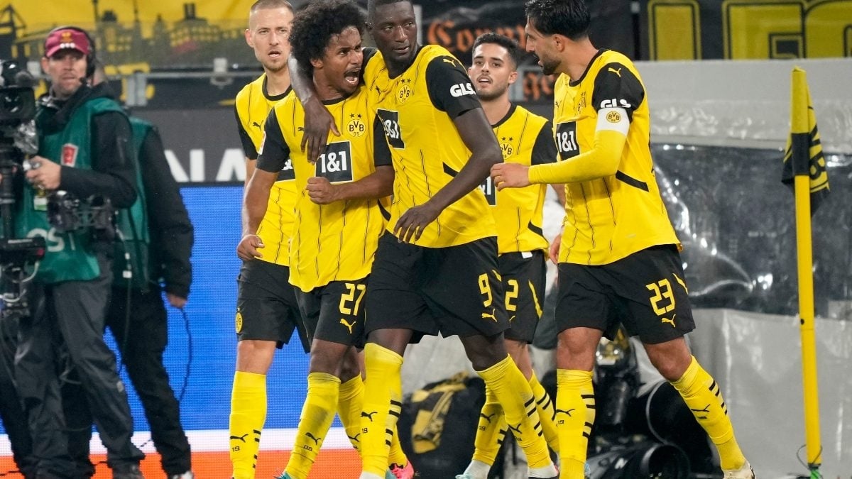 Football: Borussia Dortmund thump Bochum; AC Milan beat Lecce to go level with Serie A leaders Torino