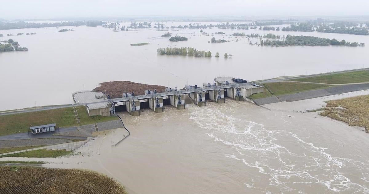 Poland's death toll from floods rises to 9 after 2 more bodies found