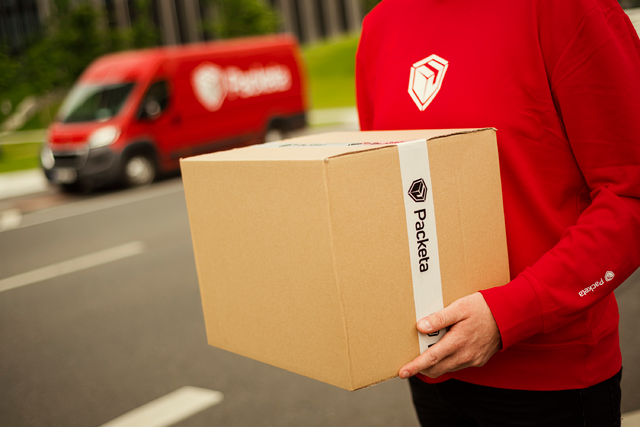 Major delays at popular parcel delivery company in Hungary