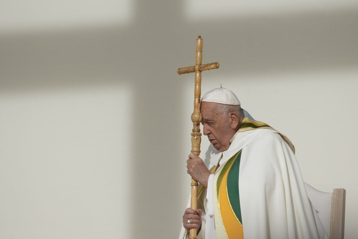 Pope wraps troubled visit to Belgium by praising victims and demanding abusers be judged