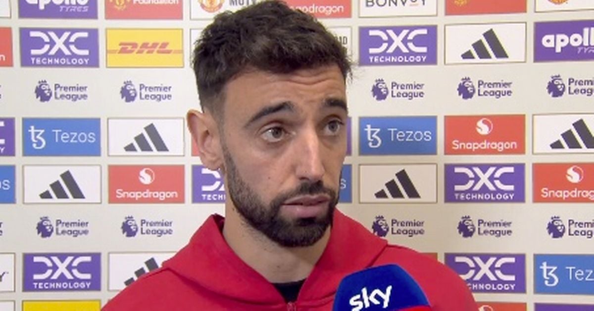 Bruno Fernandes ignores Premier League protocol to make anger clear about red card