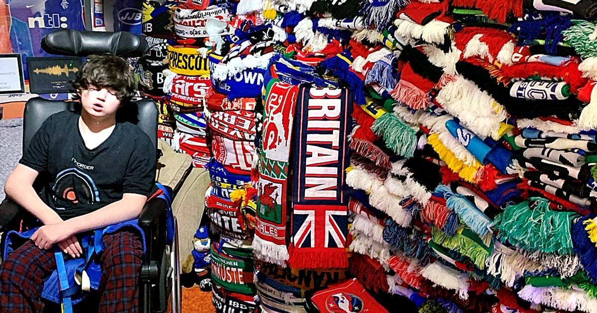 Teen sent nearly 3,000 football scarves for a very special reason