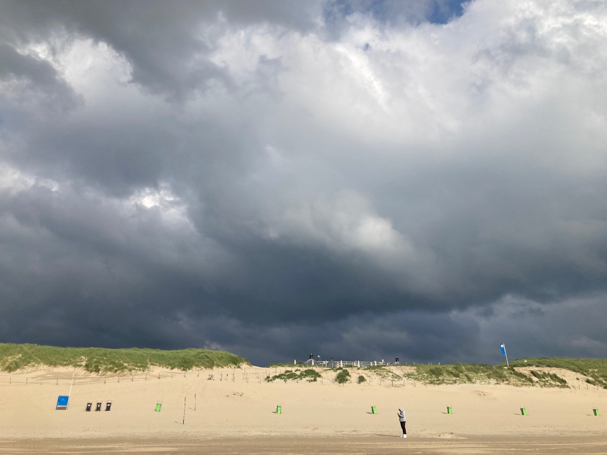 Stormy weather watch: wind alert over the Netherlands