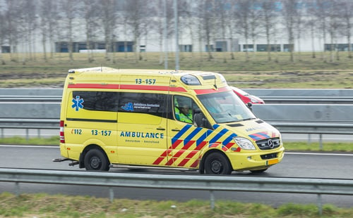 Three drown after car goes off road into canal in Amersfoort