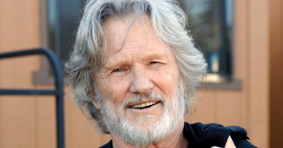 How did Kris Kristofferson die as tributes paid to country music legend