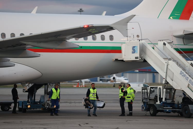 Government Airplane Carrying Evacuated Bulgarians from Beirut Lands at Sofia Airport