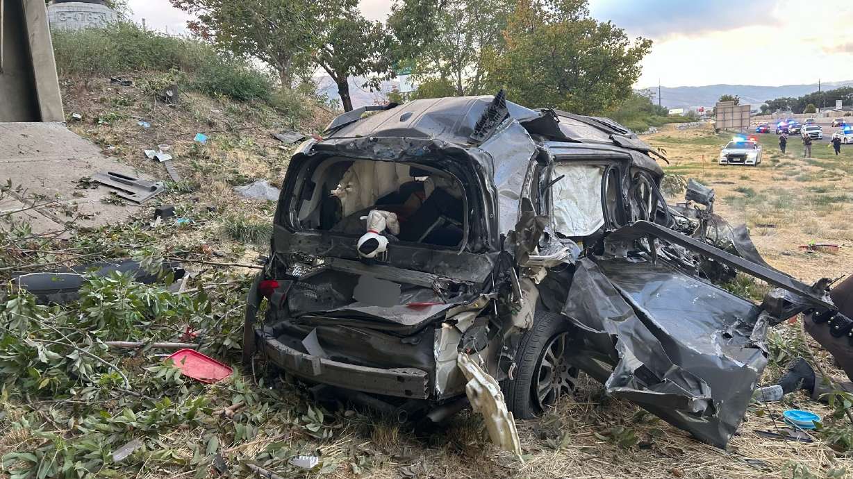 Officials identify woman killed in rollover during police pursuit on I-15