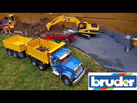 Bruder DHL Truck accident!