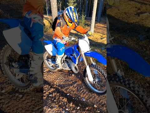 Yamaha YZ 125 Start Up &amp; Full Throttle Braap Acceleration #shorts