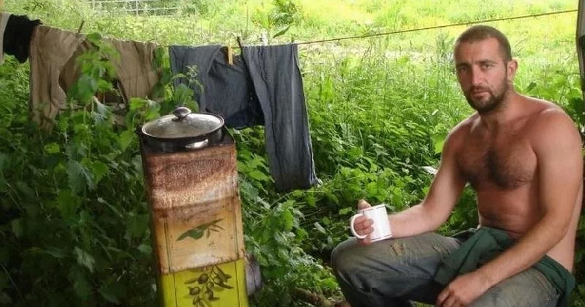 'Moneyless' Irish man who gave up cash decades ago now living in 'Galway wasteland wooded house'