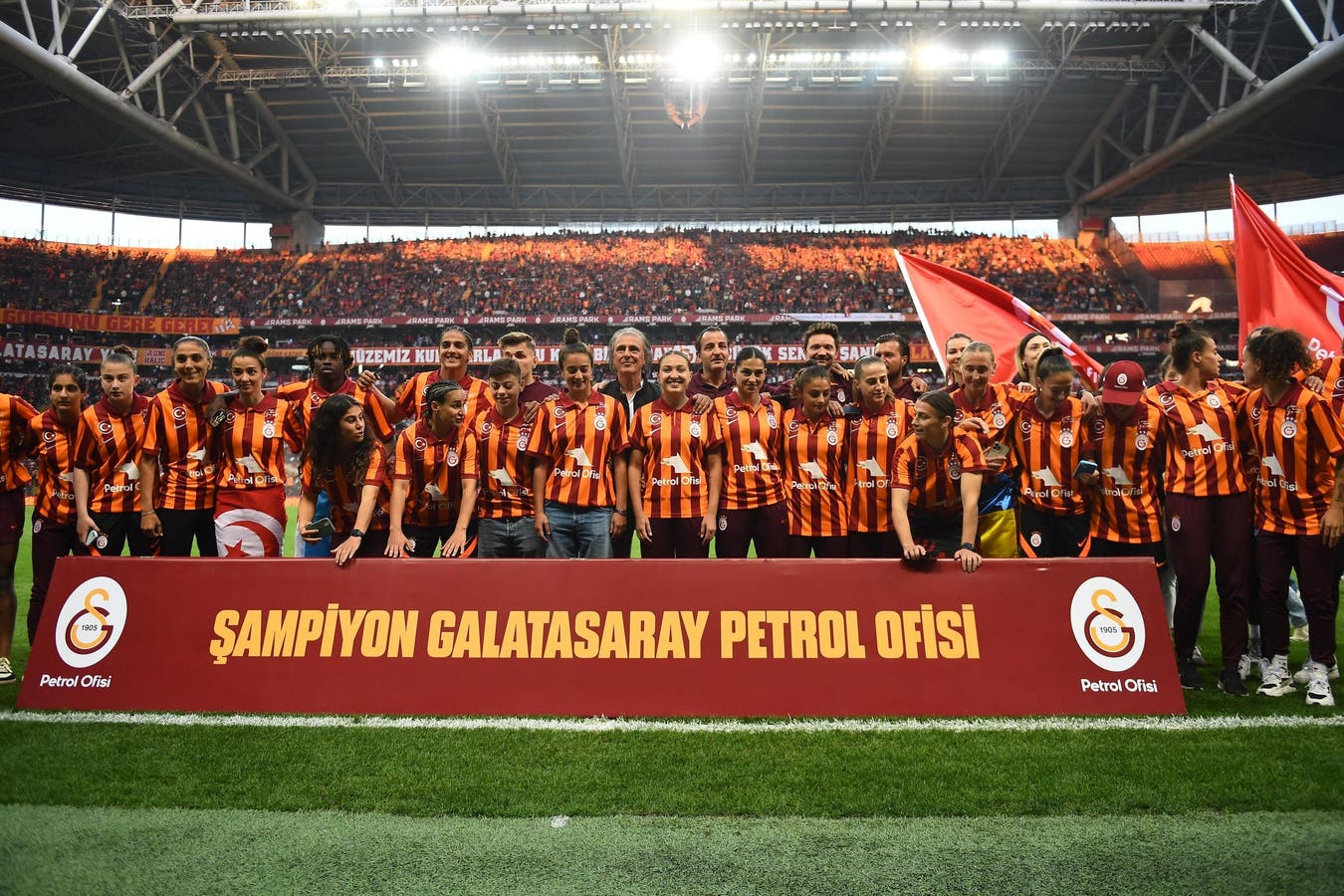 Galatasaray Strive To Make History As Istanbul Stages First UWCL Tie