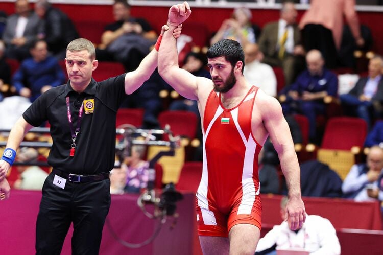 Bulgarian U23 Wrestler Alen Khubulov Wins Silver at Tournament in Russia 