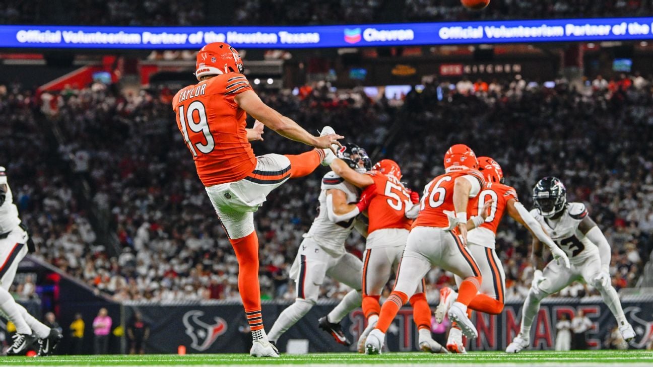 Bears punter Tory Taylor wins NFC special teams award