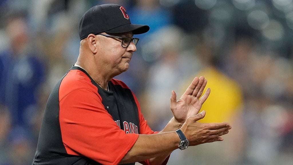 Cincinnati Reds hiring Terry Francona as manager, sources say