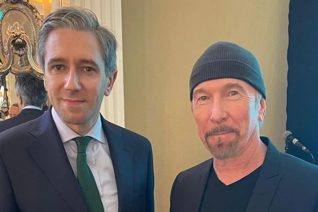 Simon Harris shares picture of meeting with U2 guitarist The Edge