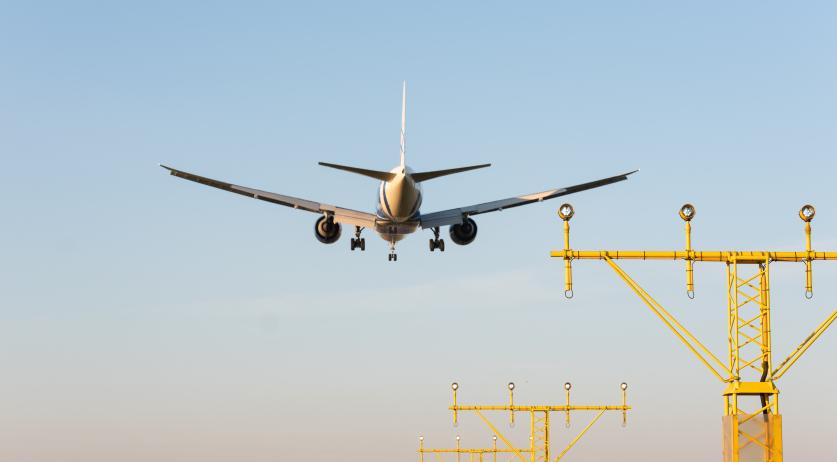 First plane with Dutch nationals from Lebanon landed in Eindhoven