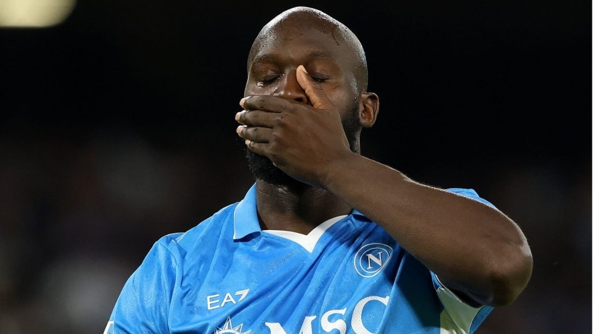 Romelu Lukaku Headlines Serie A Leaders Napoli's 3-1 Win Over Como