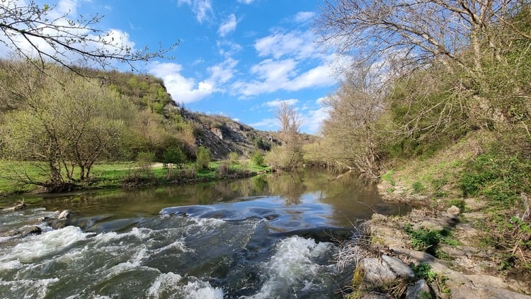 Sofia's Regional Environment Inspectorate Investigates Struma River after Receiving Pollution Report