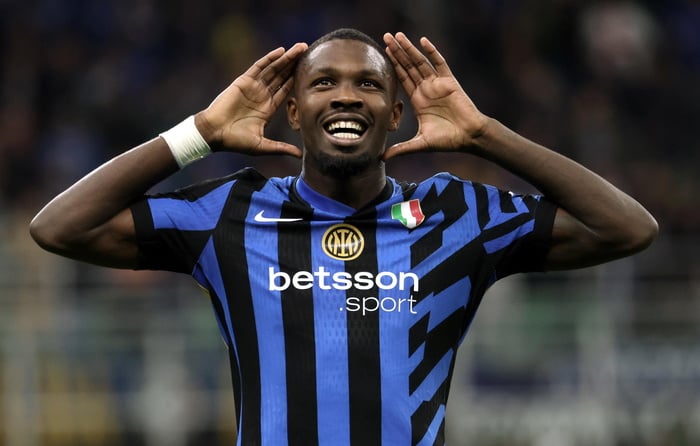 Soccer: Inter close gap on Napoli thanks to Thuram hat-trick