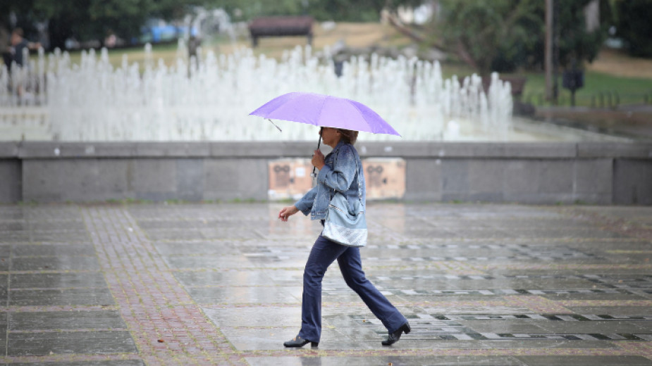 Warning of hazardous precipitation across Bulgaria