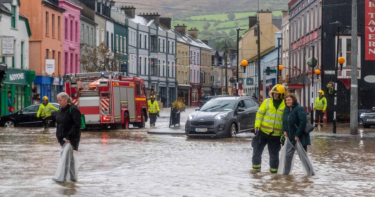 Minister pledges to speed up culvert works in Bantry after fresh floods