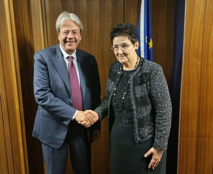 Deputy PM Petkova Discusses Recovery and Resilience Plan with EU Economy Commissioner Gentiloni