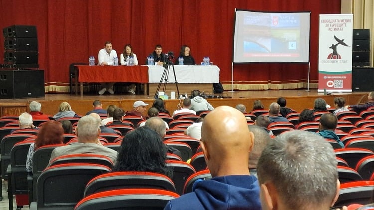 Velichie Leader Mihaylov Meets with Rakovski Municipality Residents