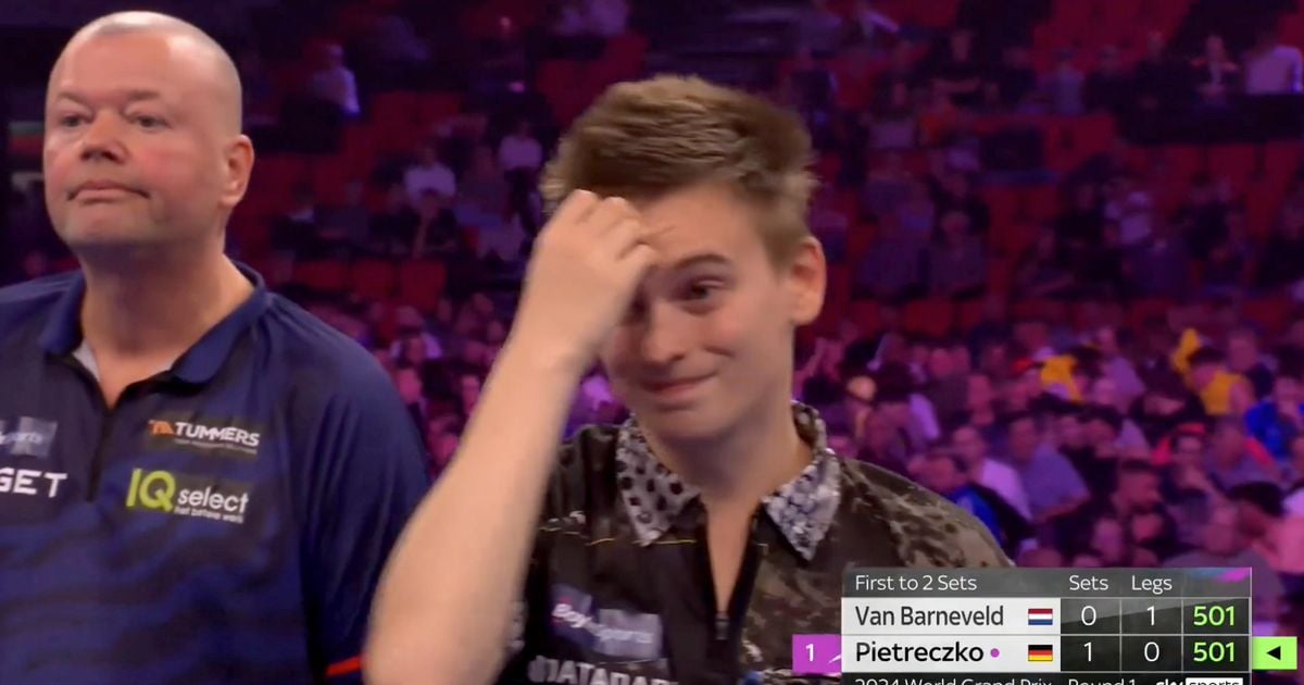 Ricardo Pietreczko breaks golden rule at World Grand Prix Darts and realises instantly