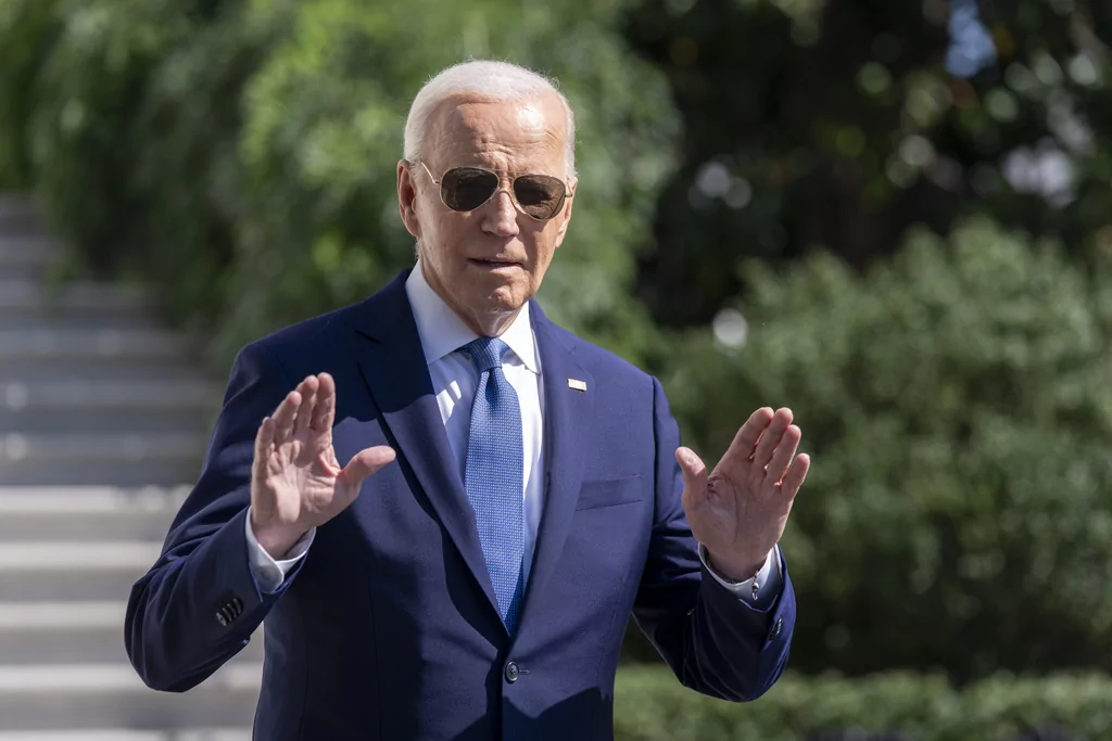 Biden postpones Germany and Angola trip