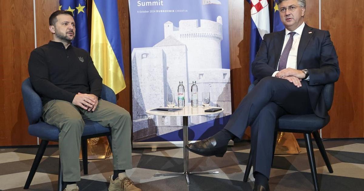 Zelenskyy will present his Ukraine 'victory plan' to Western leaders but Biden meeting is postponed