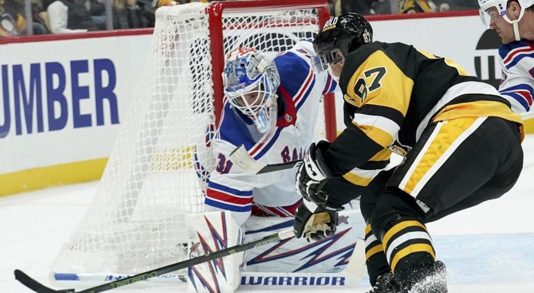 Shesterkin stops 29 shots as Rangers open season by shutting out Penguins