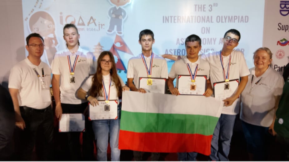 Bulgarian students win 5 medals at an international astrophysics Olympiad