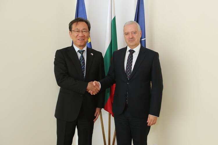 Foreign Minister Kondov Confers with Japanese Ambassador Hisashi Michigami 