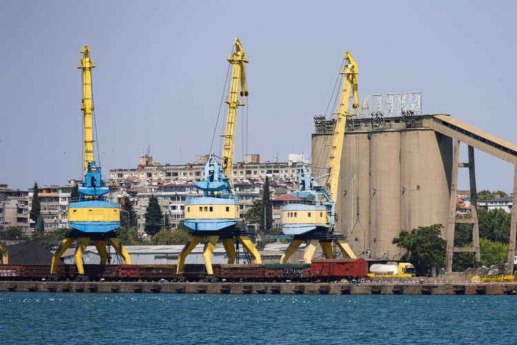 Decrease in Bulgaria's Total Exports in January - August Outpaces That of Imports Y/Y 