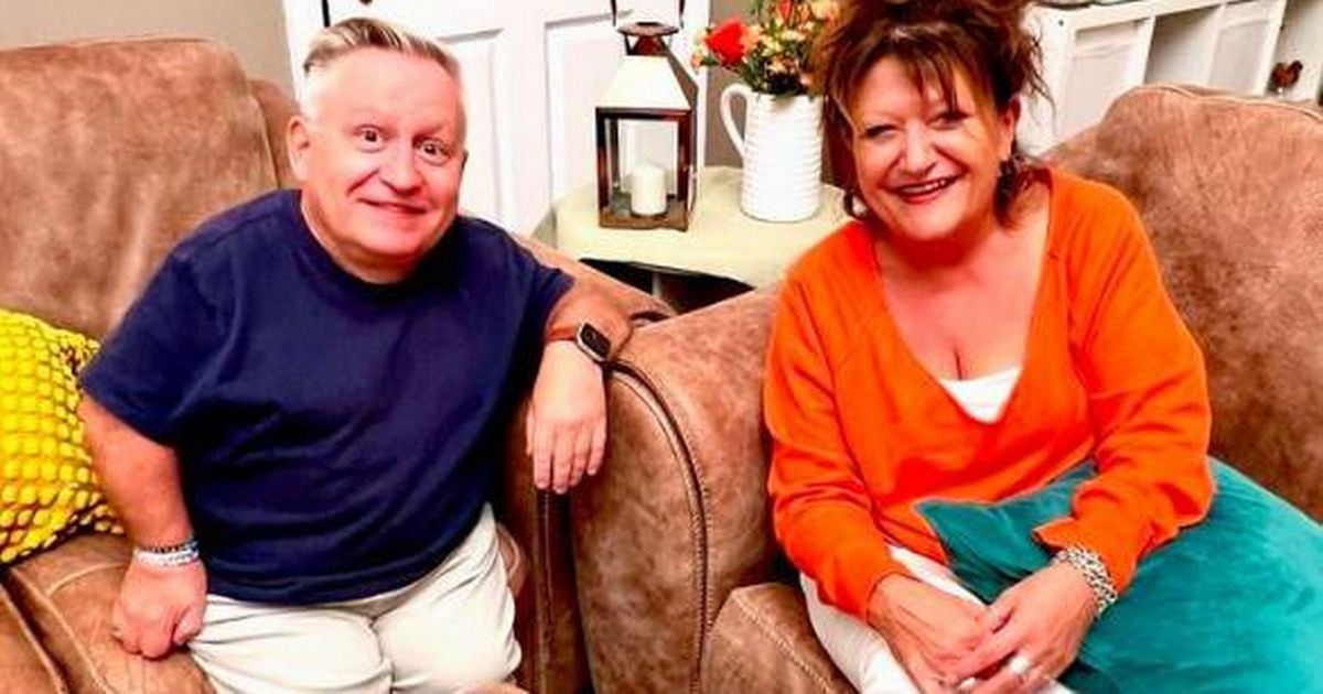 Inside Gogglebox siblings Simon and Jane Minty's lives off screen - colourful home to normal jobs