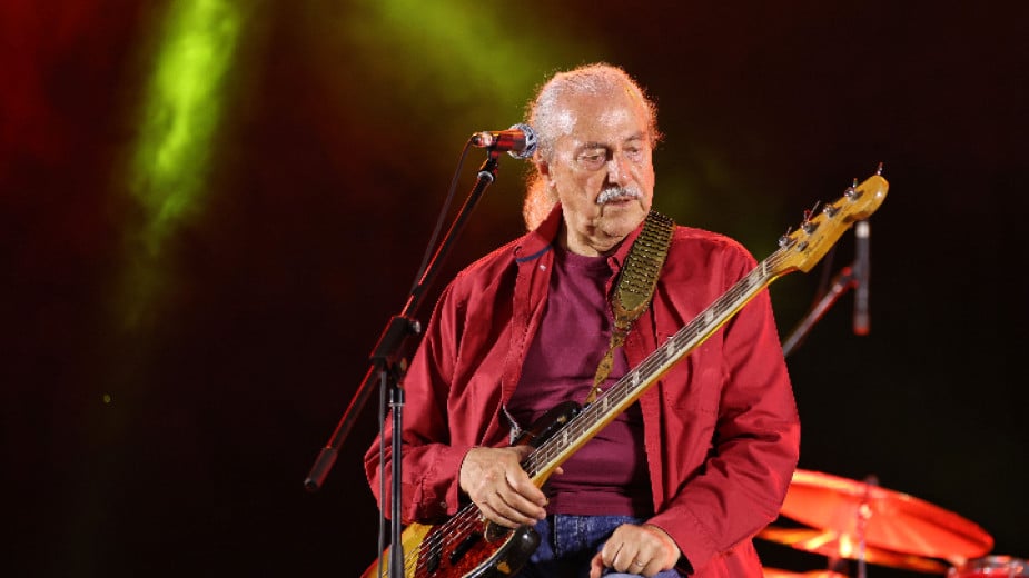 Bulgaria bids farewell to rock legend Kiril Marichkov