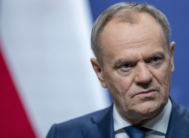 Poland to suspend the right to asylum as Donald Tusk blames Russia and Belarus abuse of border