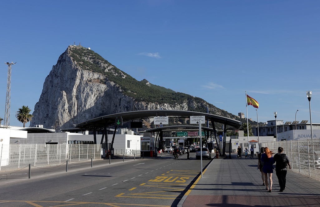 Spain urges UK to sign Gibraltar deal before new EU travel checks