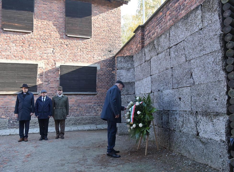 PHOTOS: The Hungarian President in Auschwitz