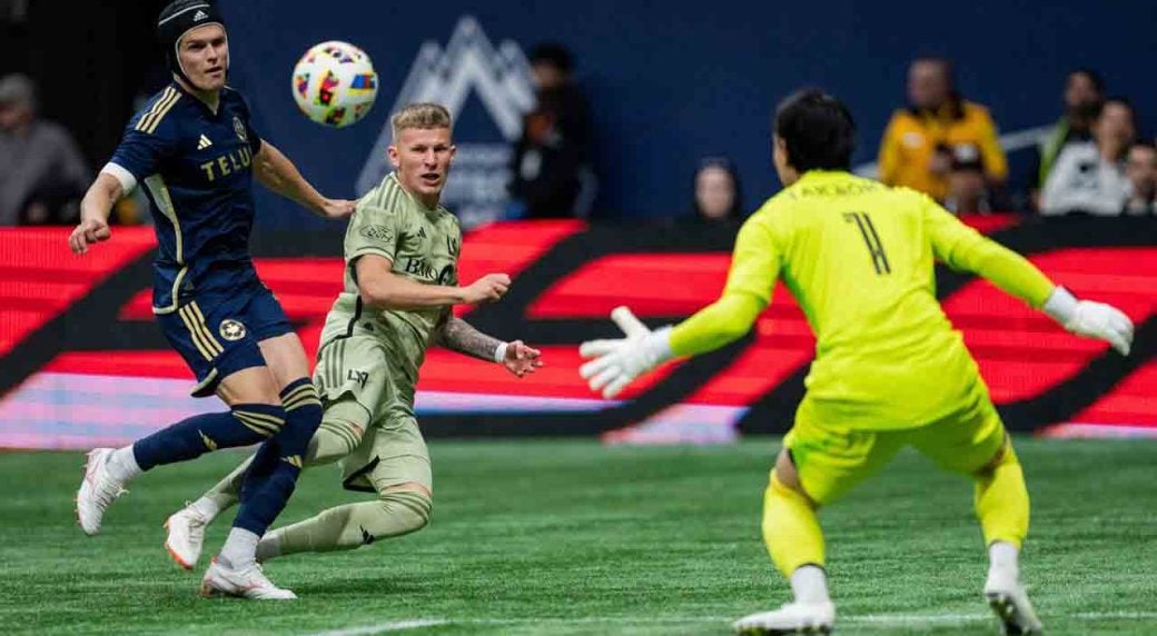 LAFC beat struggling Whitecaps with stoppage-time goal