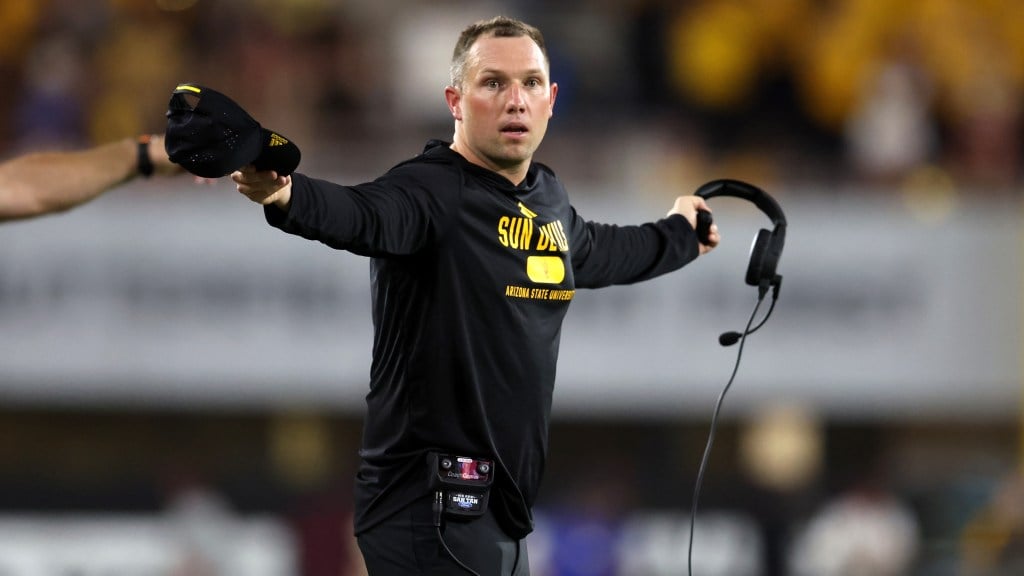 Arizona State's Kenny Dillingham apologizes for calling for kicking tryouts after Cincinnati loss