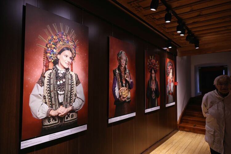 Photos of Ukrainian Costumes, Traditions Exhibited at Burgas Ethnographic Museum