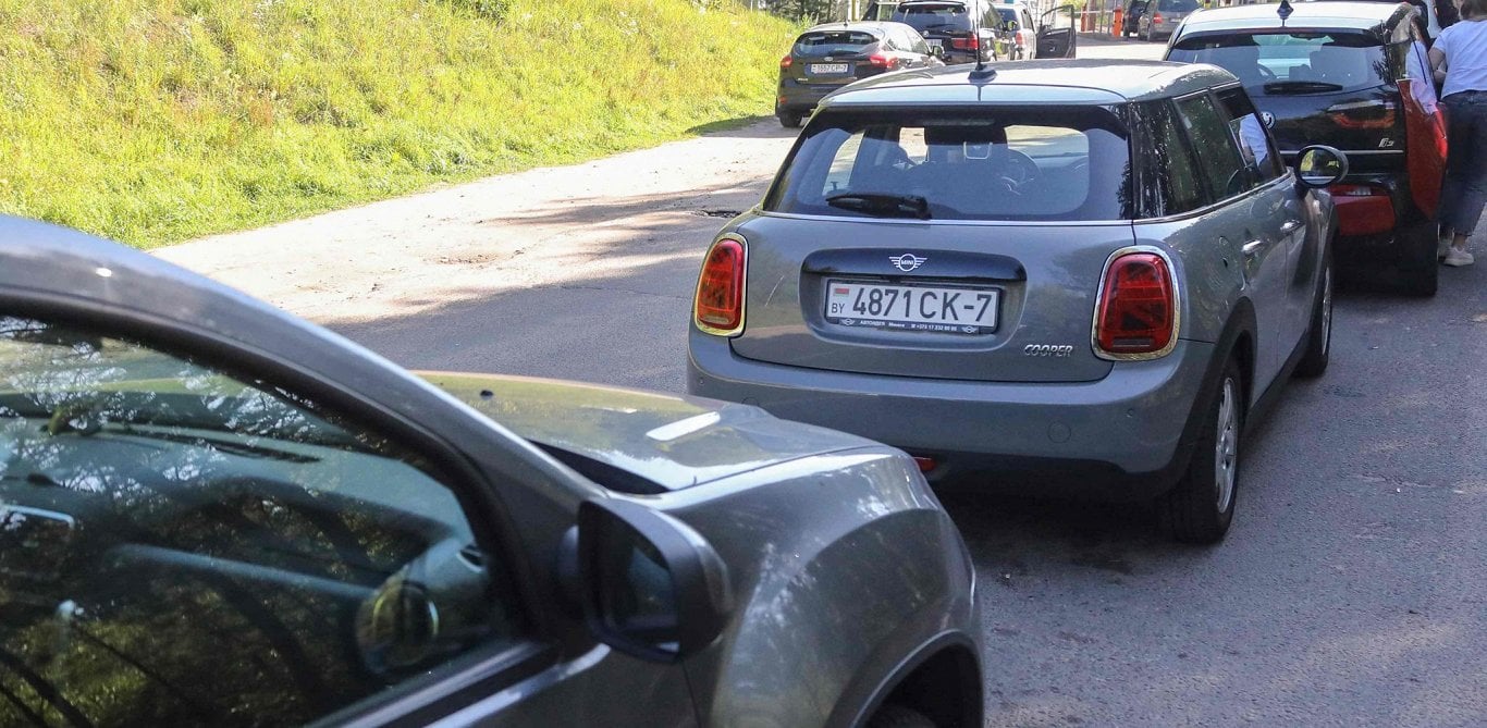 Last chance for Belarusian cars to re-register in Latvia